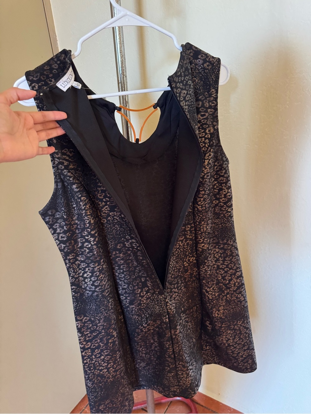 Luxology Black Metallic Leopard Print Mini Dress – Size L - Picture 5 of 7
